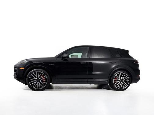 2025 Porsche Cayenne Cayenne Turbo E-Hybrid