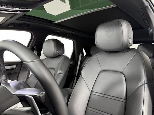 2022 Porsche Cayenne Cayenne