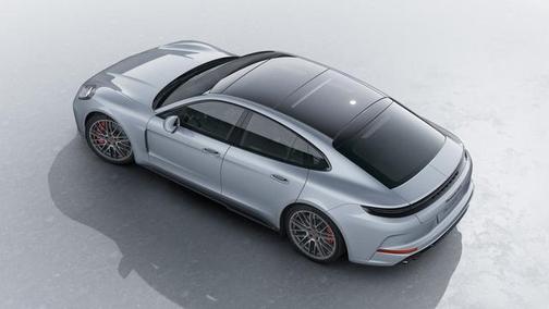 Dolomite Silver Metallic 2026 Porsche Panamera GTS