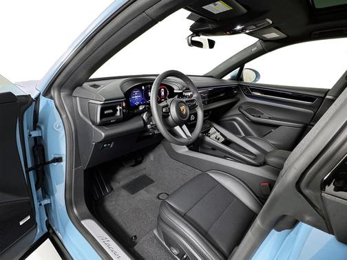 2025 Porsche Macan Electric