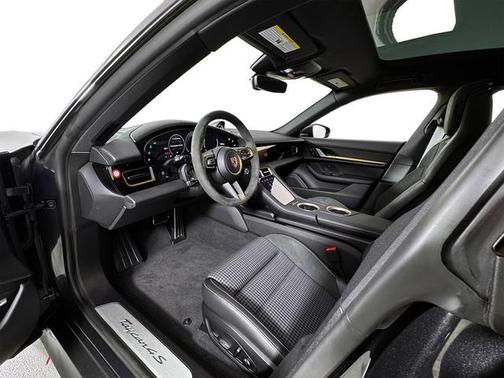 2025 Porsche Taycan 4S