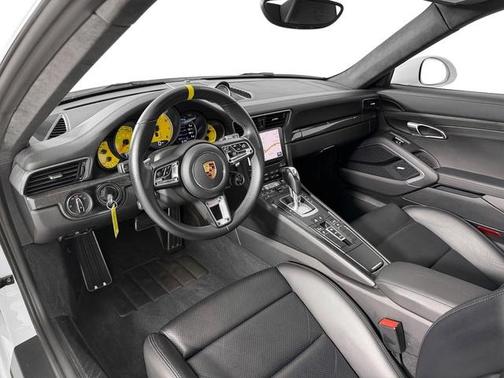 White 2017 Porsche 911