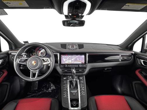 2021 Porsche Macan Base