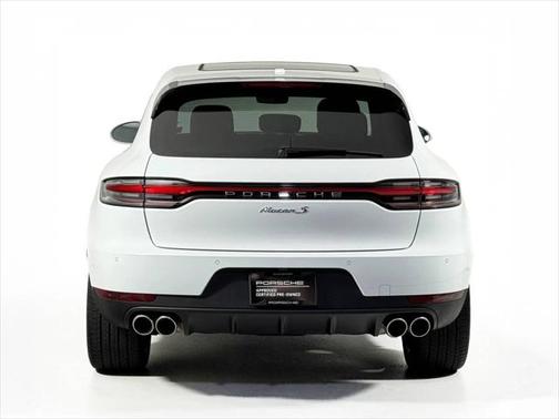 2021 Porsche Macan Base