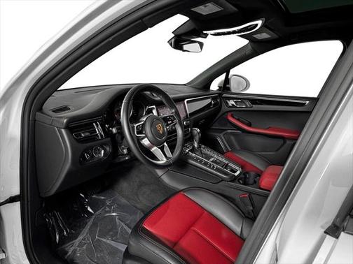 2021 Porsche Macan Base