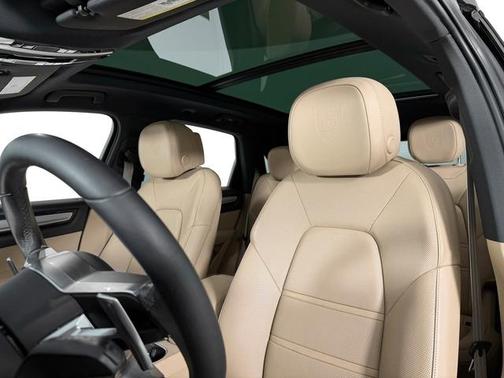 2022 Porsche Cayenne Cayenne