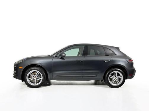 Volcano Grey Metallic 2026 Porsche Macan Macan