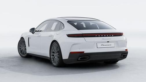 2026 Porsche Panamera 4