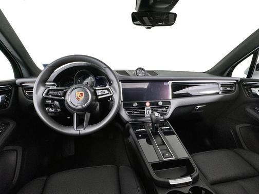 2024 Porsche Macan T