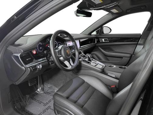 2018 Porsche Panamera 4S