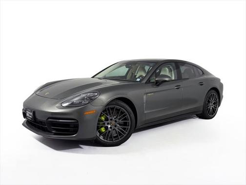2022 Porsche Panamera E-Hybrid 4 Platinum Edition