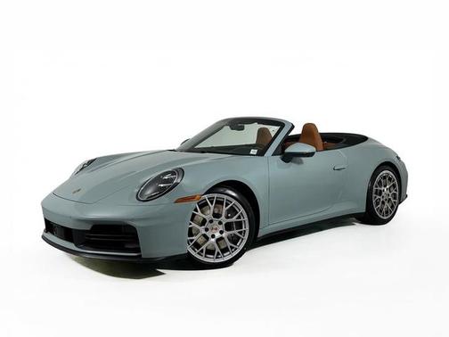 Shade Green Metallic 2026 Porsche 911 Carrera 4 GTS