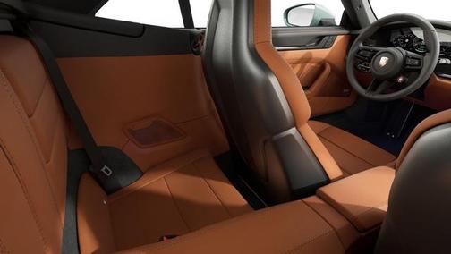 2026 Porsche 911 Carrera 4 GTS