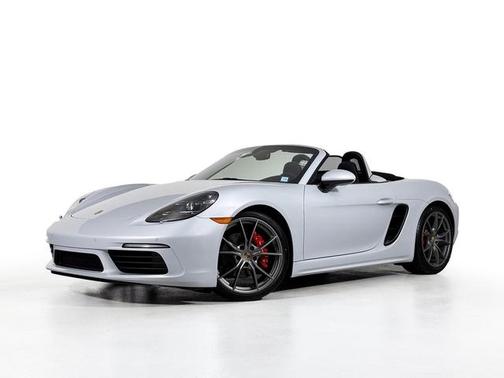 2025 Porsche 718 Boxster S