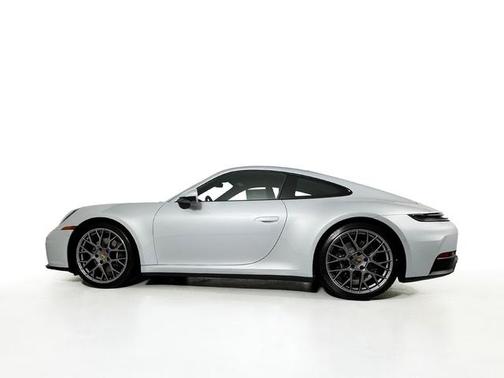 2025 Porsche 911 Carrera
