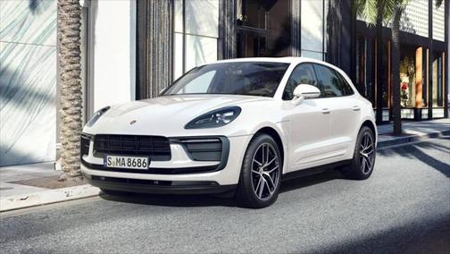 2022 Porsche Macan Base