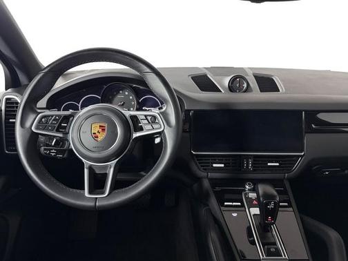 Quartzite Grey Metallic 2023 Porsche Cayenne Cayenne