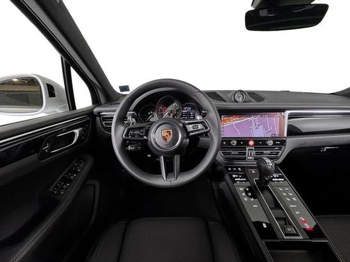 2025 Porsche Macan Macan