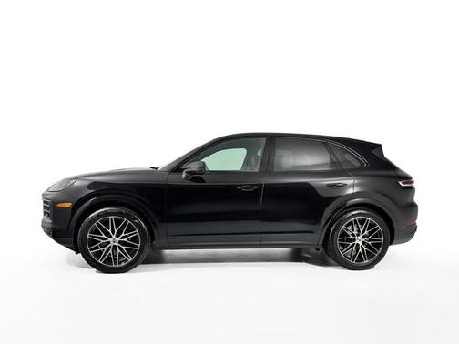 Chromite Black Metallic 2026 Porsche Cayenne Cayenne
