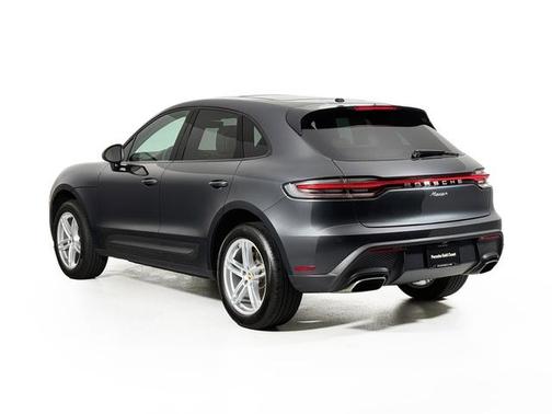2025 Porsche Macan Macan T