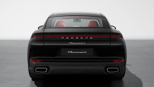 2025 Porsche Panamera 4