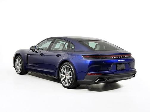 2026 Porsche Panamera 4 E-Hybrid