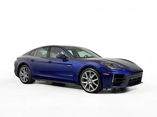 2026 Porsche Panamera 4 E-Hybrid
