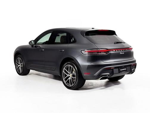 2025 Porsche Macan T