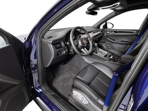 2025 Porsche Macan Macan