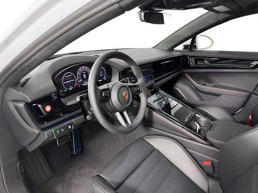 Carrara White Metallic 2026 Porsche Panamera GTS