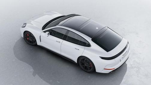 Carrara White Metallic 2026 Porsche Panamera GTS