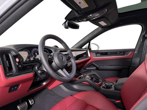 2025 Porsche Cayenne Turbo