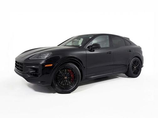 2025 Porsche Cayenne GTS