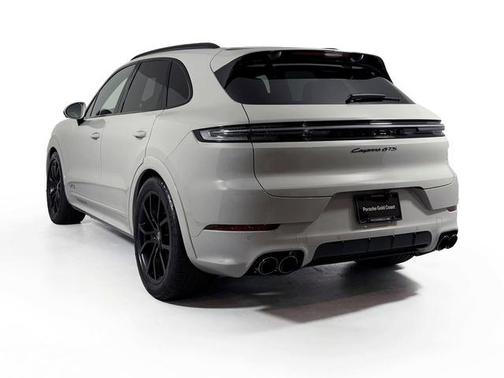 2025 Porsche Cayenne GTS