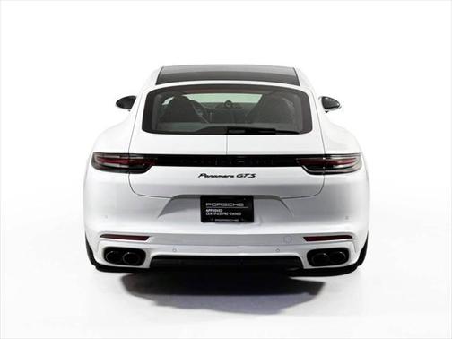 2019 Porsche Panamera GTS