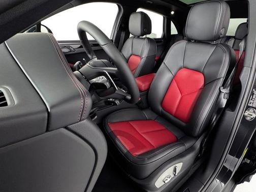 2025 Porsche Macan T