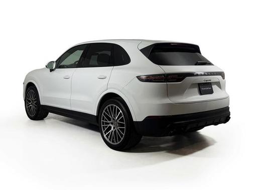 2022 Porsche Cayenne Cayenne