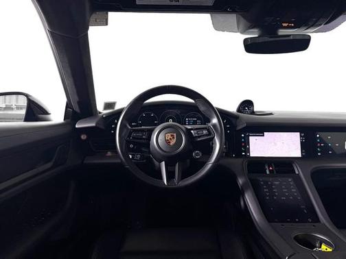 2022 Porsche Taycan GTS