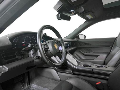 2022 Porsche Taycan GTS