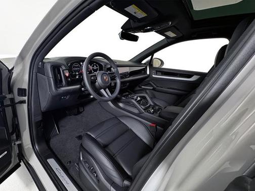 2025 Porsche Cayenne Cayenne