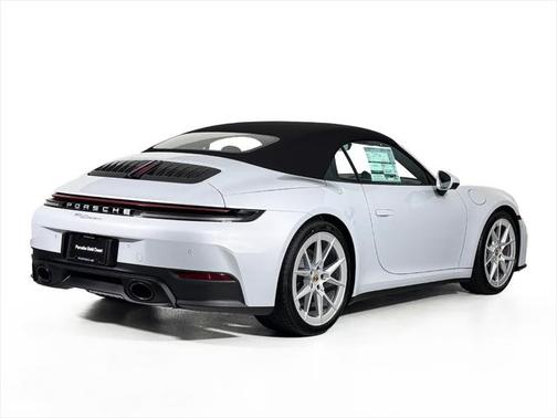2025 Porsche 911 Carrera