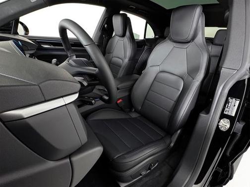 2025 Porsche Macan Electric