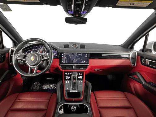 2022 Porsche Cayenne