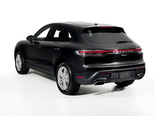 2025 Porsche Macan T
