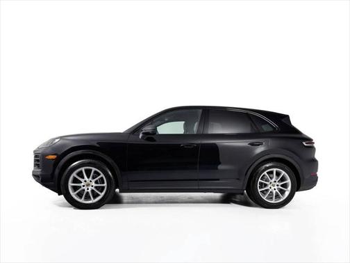 2025 Porsche Cayenne Base