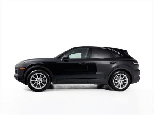 2025 Porsche Cayenne Base