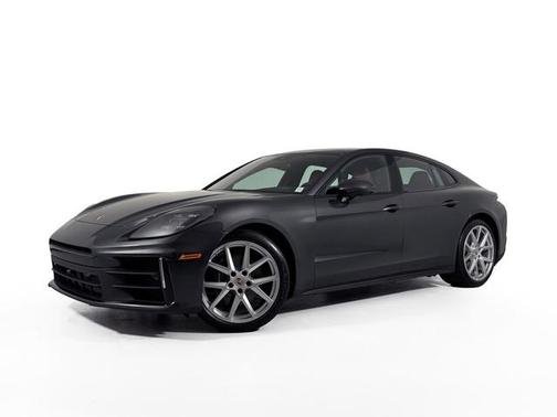 2025 Porsche Panamera 4