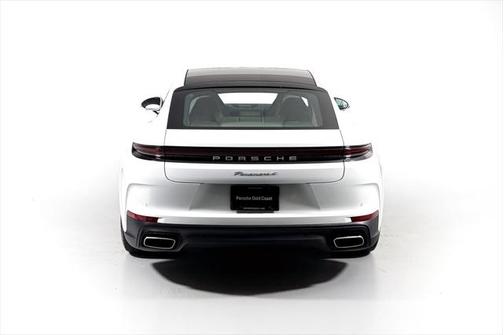 2024 Porsche Panamera 4