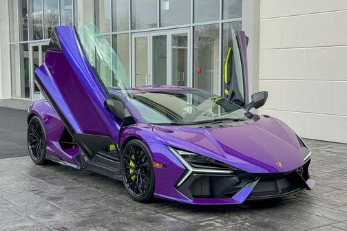 2024 Lamborghini Revuelto Base