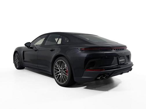 2026 Porsche Panamera Turbo E-Hybrid